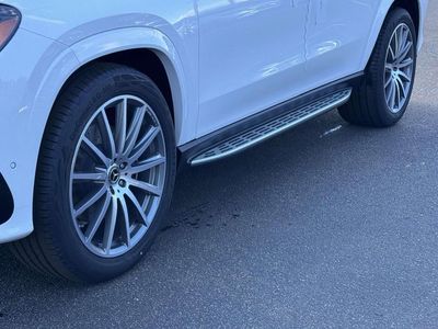 2026 Mercedes-Benz GLS — photo 13 view