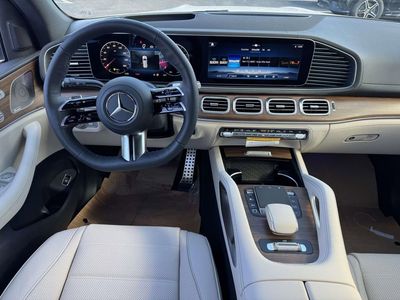 2026 Mercedes-Benz GLS — detail view