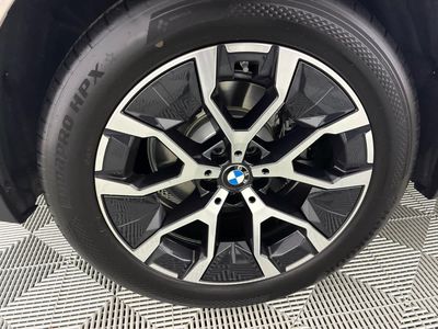 2025 BMW X3 30 xDrive — photo 10 view