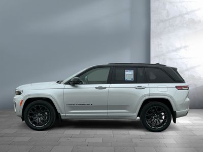 2025 Jeep Grand Cherokee - Photo 3