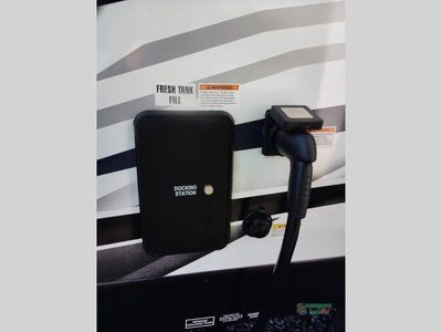 2026 Venture RV SportTrek Touring Edition — photo 14 view