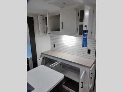 2026 Venture RV SportTrek Touring Edition — photo 40 view