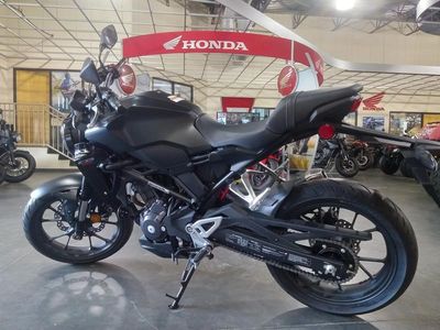 2025 Honda CB300R - Photo 11