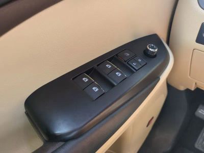 2015 Toyota Highlander — photo 33 view