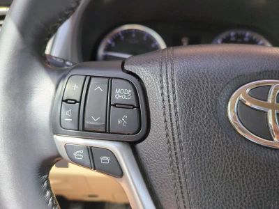 2015 Toyota Highlander — photo 34 view