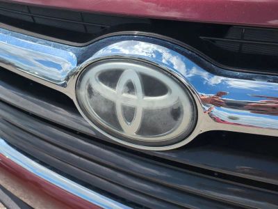 2015 Toyota Highlander — photo 13 view