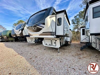 2025 Montana High Country 295RL - Photo 7