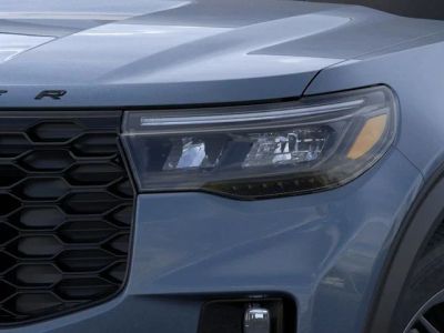 2026 Ford Explorer — photo 18 view