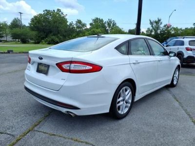 2016 Ford Fusion — detail view