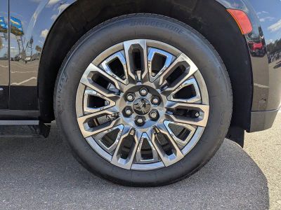 2023 GMC Yukon XL — photo 9 view