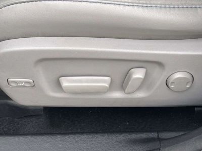 2017 Toyota Highlander - Photo 14