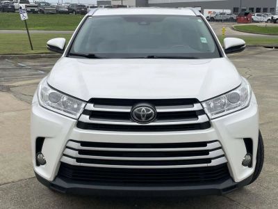 2017 Toyota Highlander - Photo 8