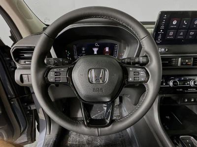 2026 Honda Pilot — photo 9 view