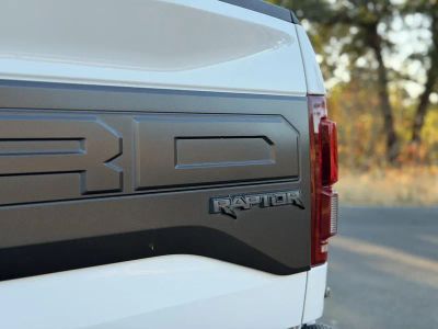 2017 Ford F-150 — photo 14 view