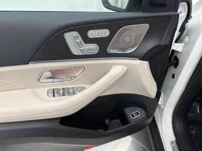 2026 Mercedes-Benz GLE — photo 11 view