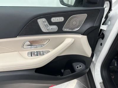 2026 Mercedes-Benz GLE — photo 46 view