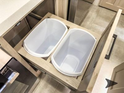 2026 Grand Design Solitude - Photo 13