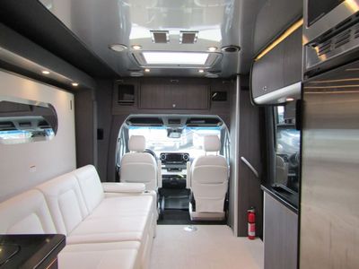 2021 Airstream ATLAS - Photo 3