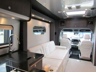 2021 Airstream ATLAS - Photo 13