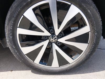 2024 Volkswagen Taos - Photo 10