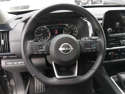 2025 Nissan Pathfinder — photo 12 view