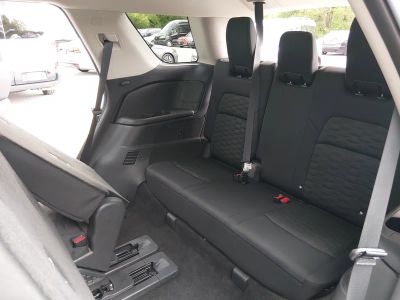 2025 Nissan Pathfinder — photo 17 view