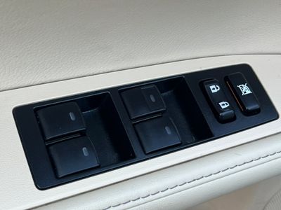 2014 Lexus ES 300h - Photo 13