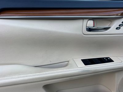 2014 Lexus ES 300h - Photo 12