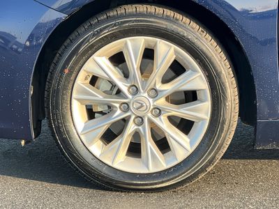2014 Lexus ES 300h - Photo 27