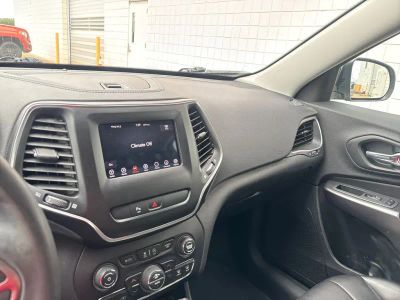 2020 Jeep Cherokee - Photo 17