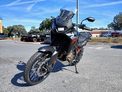 2025 Honda Africa Twin - Photo 3
