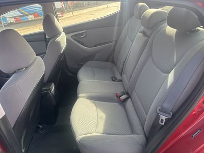 2016 Hyundai Elantra - Photo 19