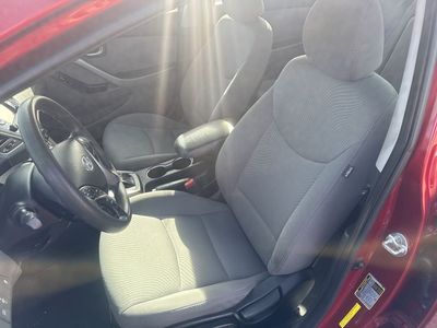 2016 Hyundai Elantra - Photo 18