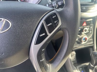 2016 Hyundai Elantra - Photo 12