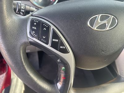 2016 Hyundai Elantra - Photo 11