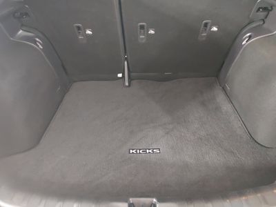 2024 Nissan Kicks — photo 11 view