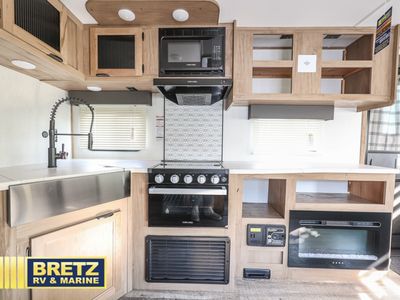 2024 Forest River RV Cherokee Alpha Wolf - Photo 15