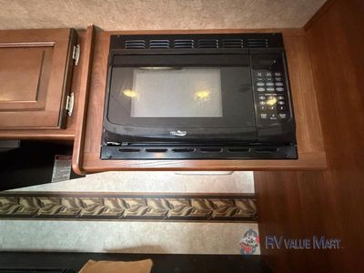 2014 Keystone RV Premier Ultra Lite - Photo 15