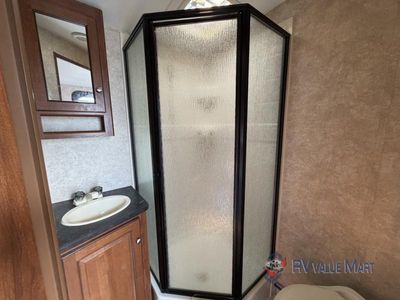 2014 Keystone RV Premier Ultra Lite - Photo 21