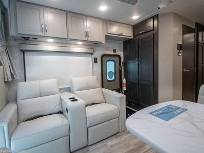 2026 Thor Motor Coach Omni Trail - Photo 8