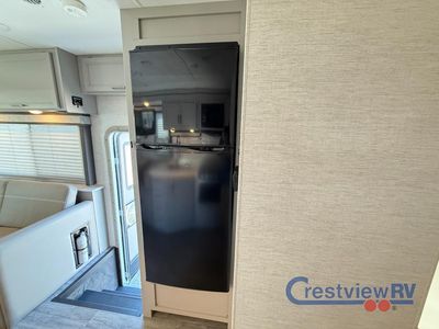 2024 Thor Motor Coach Resonate - Photo 14