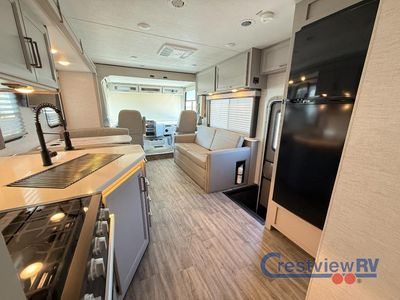 2024 Thor Motor Coach Resonate - Photo 8