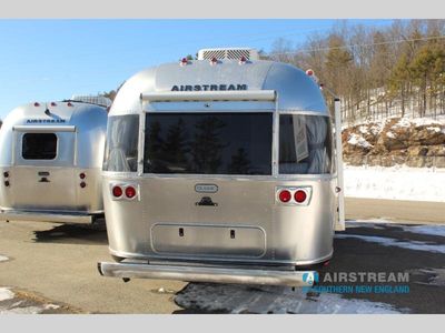 2026 Airstream Globetrotter - Photo 3