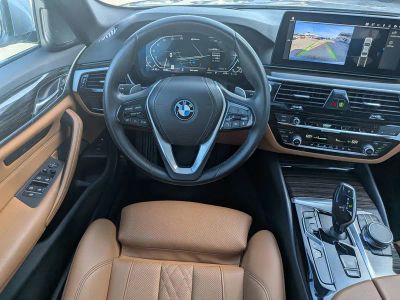 2023 BMW 5 Series — photo 15 view