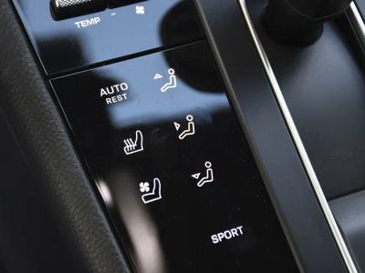 2024 Porsche Macan — photo 13 view