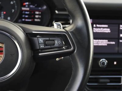 2024 Porsche Macan — photo 9 view