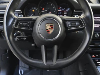 2024 Porsche Macan — photo 7 view