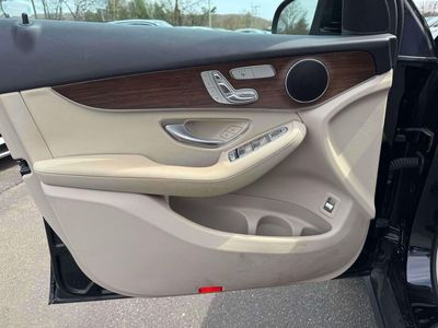 2022 Mercedes-Benz GLC - Photo 18