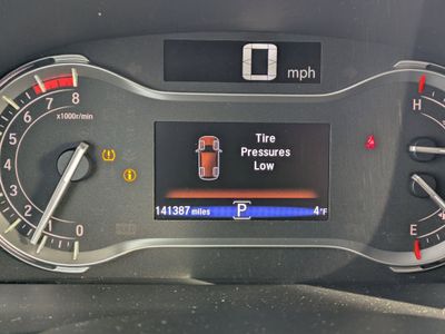 2017 Honda Pilot - Photo 16