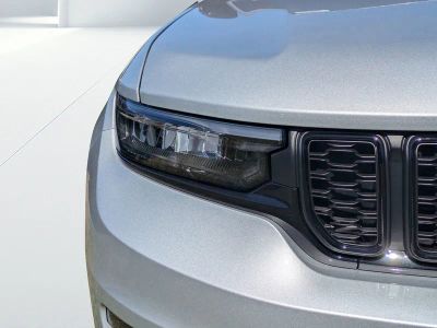 2025 Jeep Grand Cherokee L — photo 8 view